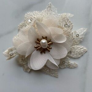 Handmade Beige Appliqué Lace Flower Freshwater Pearl Brooch